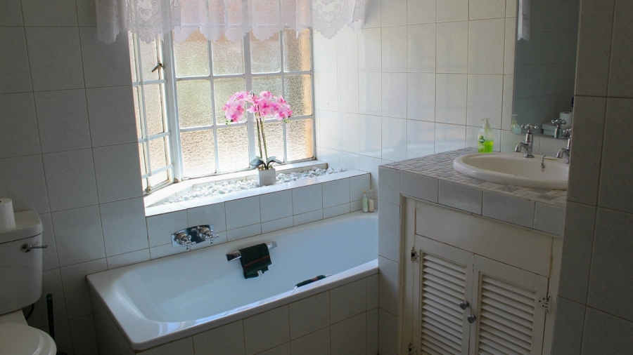 3 Bedroom Property for Sale in Lindequesdrif North West